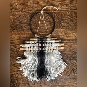 NWOT Macrame wall hanging Decor Boho